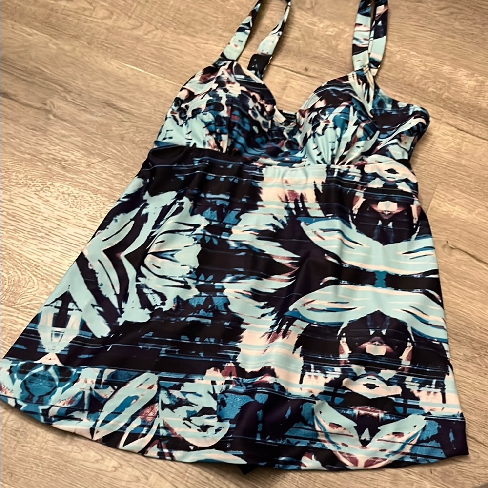 Noon. Stylish Blue Colorful Patterned Swim Suit SZ 10